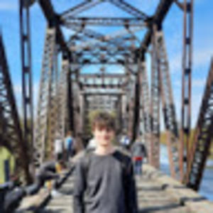 Meet your Posher, Paxton